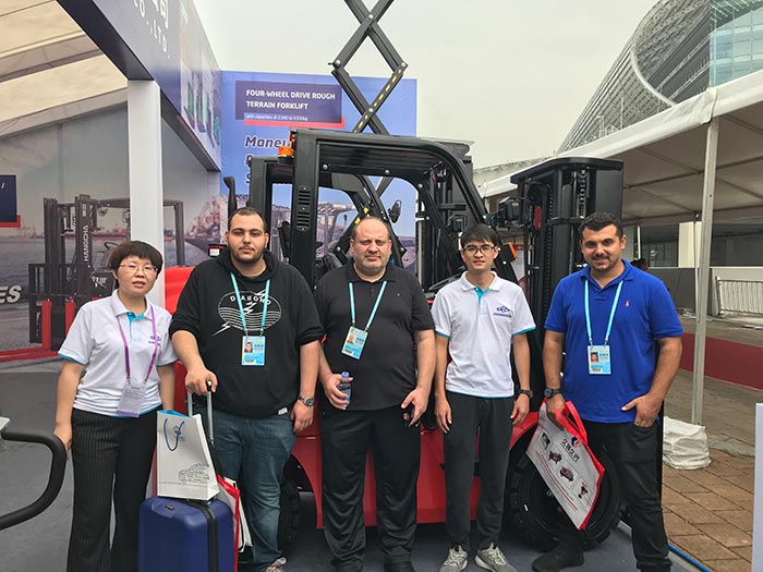 The 124th Canton Fair – HANGCHA Forklift (10).jpg